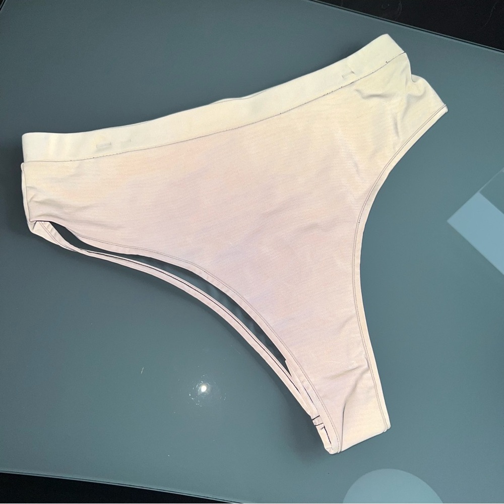 NWOT iHeartRaves Reflective bottoms